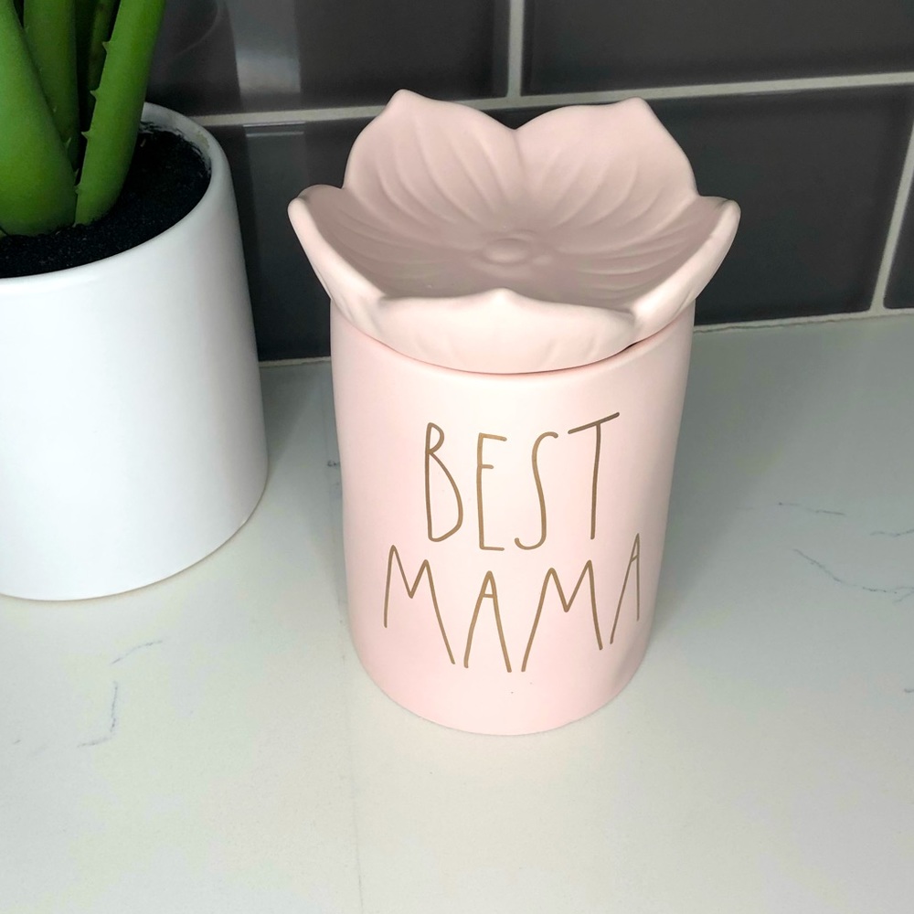 Rae Dunn BEST MAMA Candle w/ Flower Topper
